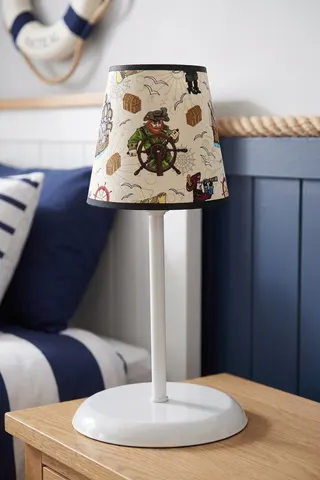 Çocuk Odası Kumaş Abajur Masa Lambası Bej Korsan Yatak Odası