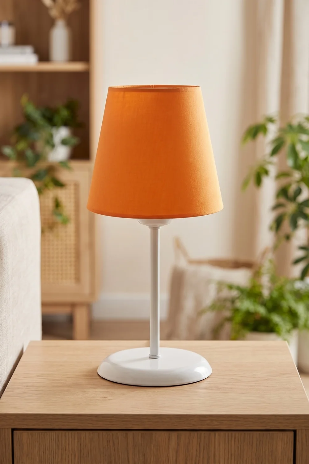 Metal Ayaklı Konik Kumaş Abajur Masa Lambası 20 cm Turuncu