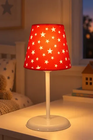 Metal Ayaklı Konik Kumaş Abajur Masa Lambası 13,5 cm Kırmızı Beyaz Yıldız — 3. görsel
