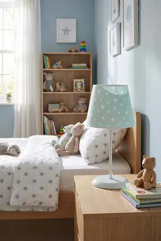 Bebek ve Çocuk Odası Konik Kumaş Abajur Masa Lambası Yeşil Beyaz Yıldız — 2. görsel